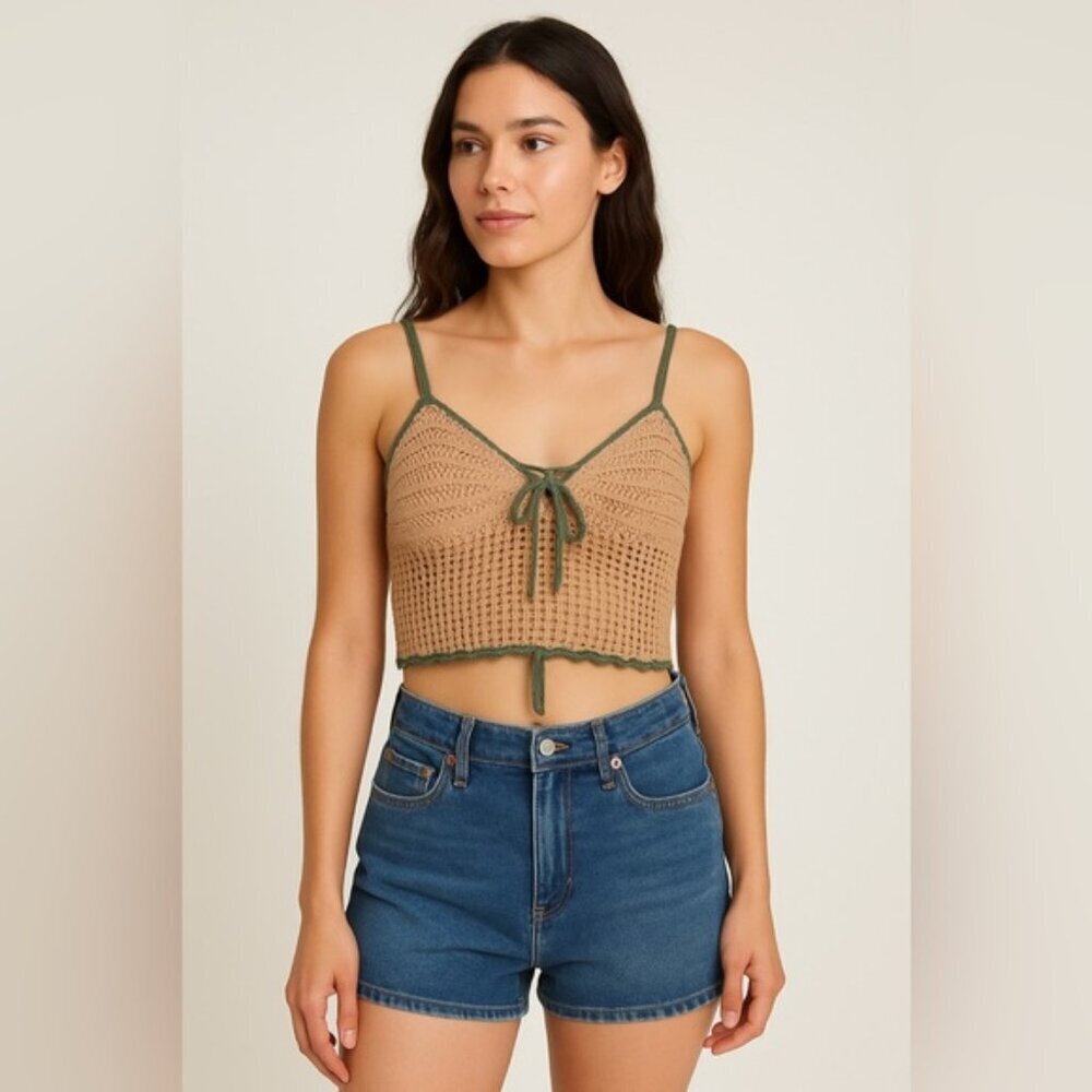 Love Knits Crochet Crop Top Beige with Green Trim – Size M
